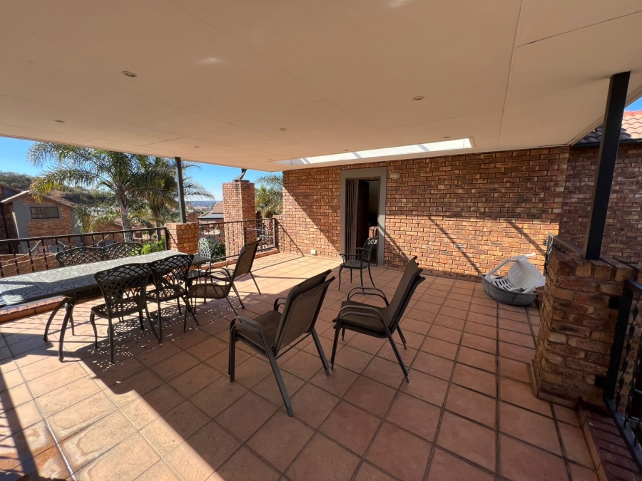 To Let 4 Bedroom Property for Rent in Meyersdal Gauteng