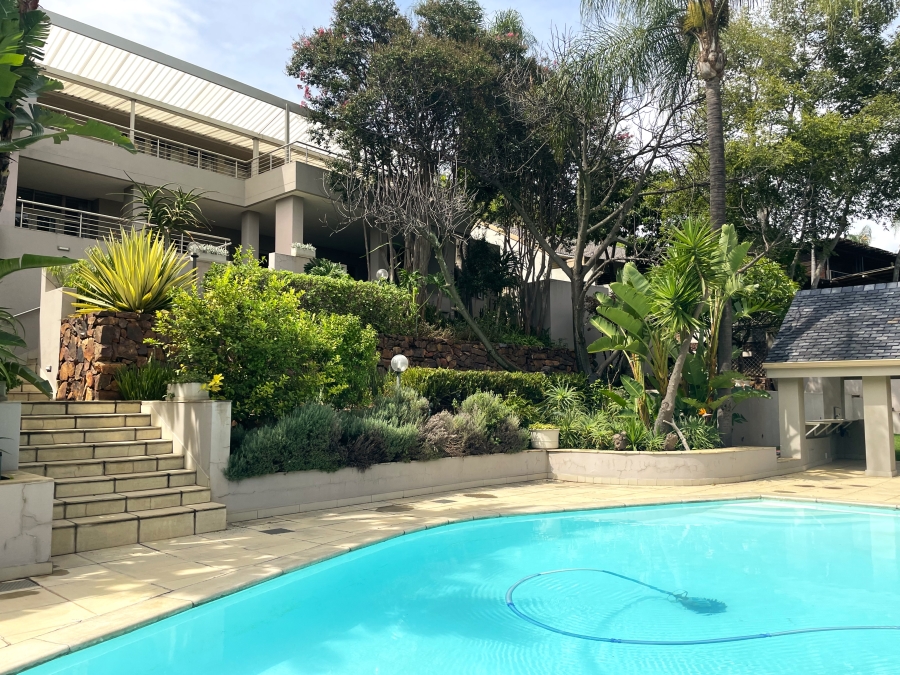 7 Bedroom Property for Sale in Waterkloof Ridge Gauteng