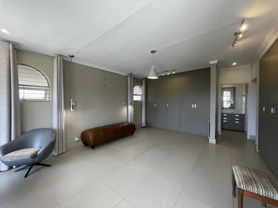 7 Bedroom Property for Sale in Waterkloof Ridge Gauteng