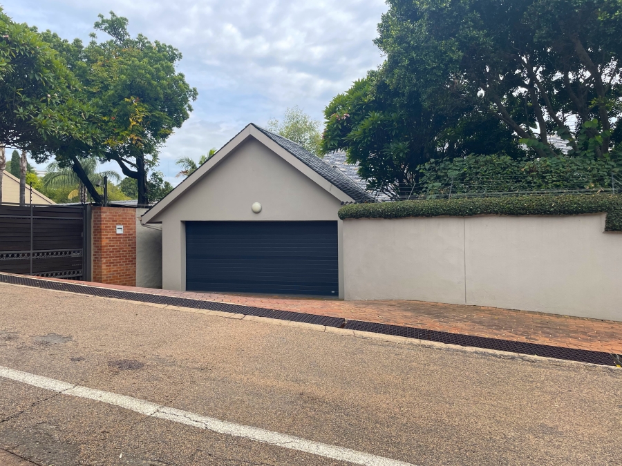 7 Bedroom Property for Sale in Waterkloof Ridge Gauteng