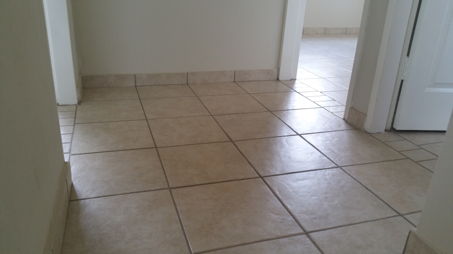 2 Bedroom Property for Sale in Raslouw Gauteng