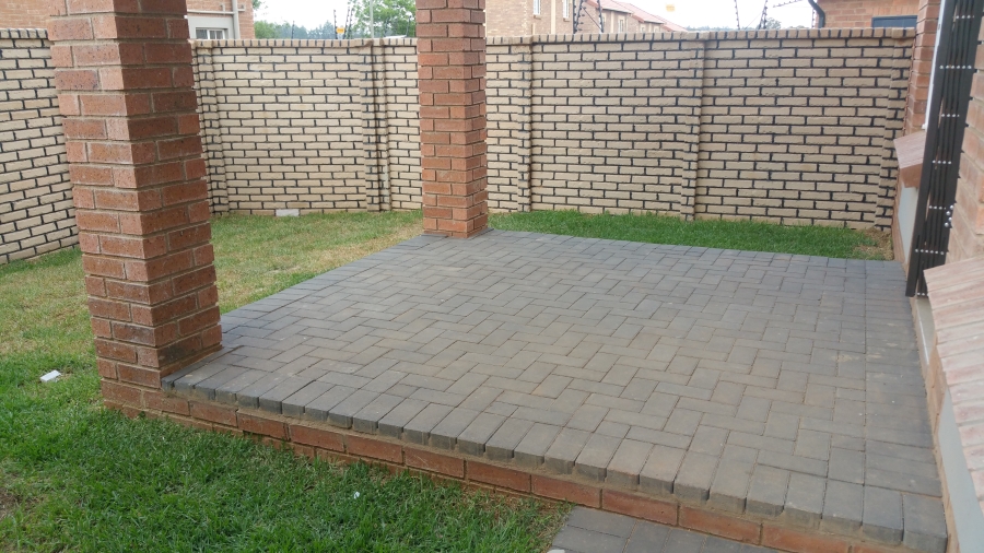 3 Bedroom Property for Sale in Raslouw Gauteng