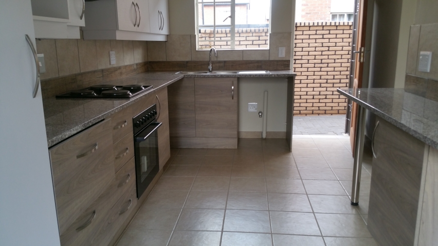 3 Bedroom Property for Sale in Raslouw Gauteng