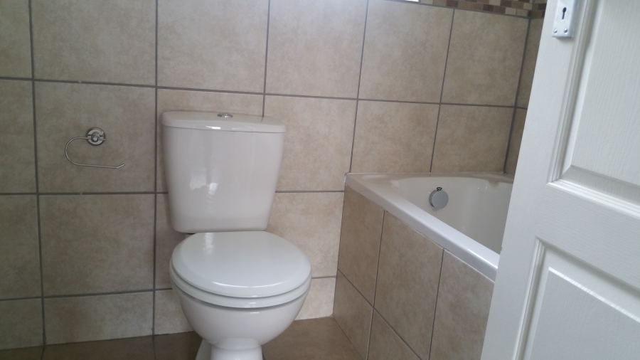 3 Bedroom Property for Sale in Raslouw Gauteng