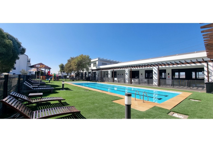 To Let 3 Bedroom Property for Rent in Greenstone Ridge Gauteng