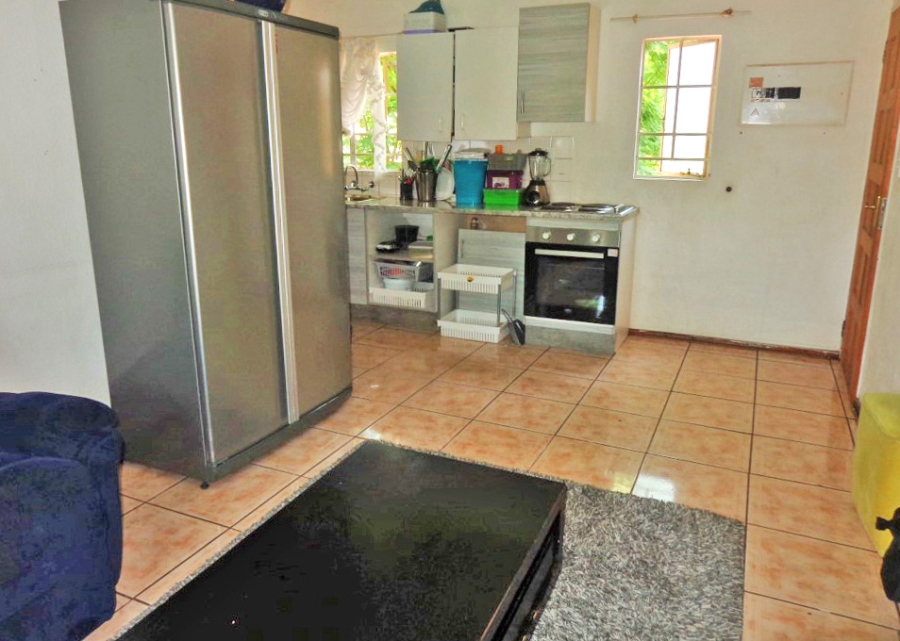 1 Bedroom Property for Sale in Kew Gauteng