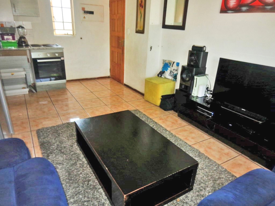 1 Bedroom Property for Sale in Kew Gauteng