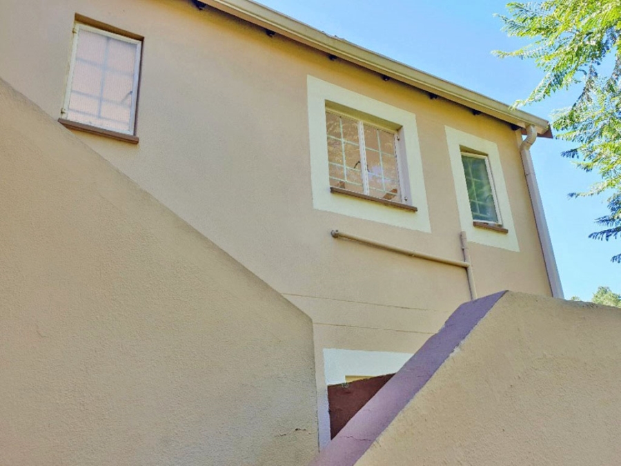1 Bedroom Property for Sale in Kew Gauteng