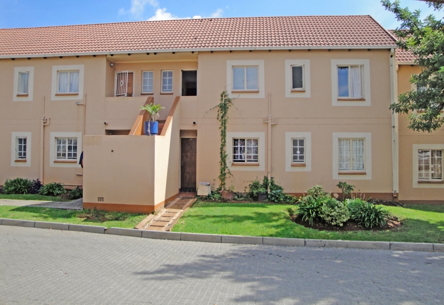 1 Bedroom Property for Sale in Kew Gauteng