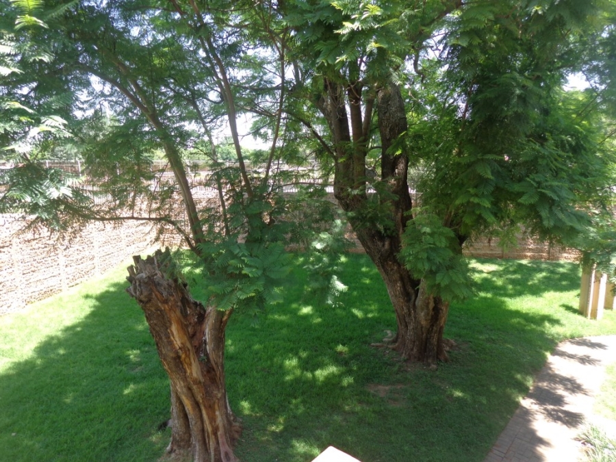 1 Bedroom Property for Sale in Kew Gauteng