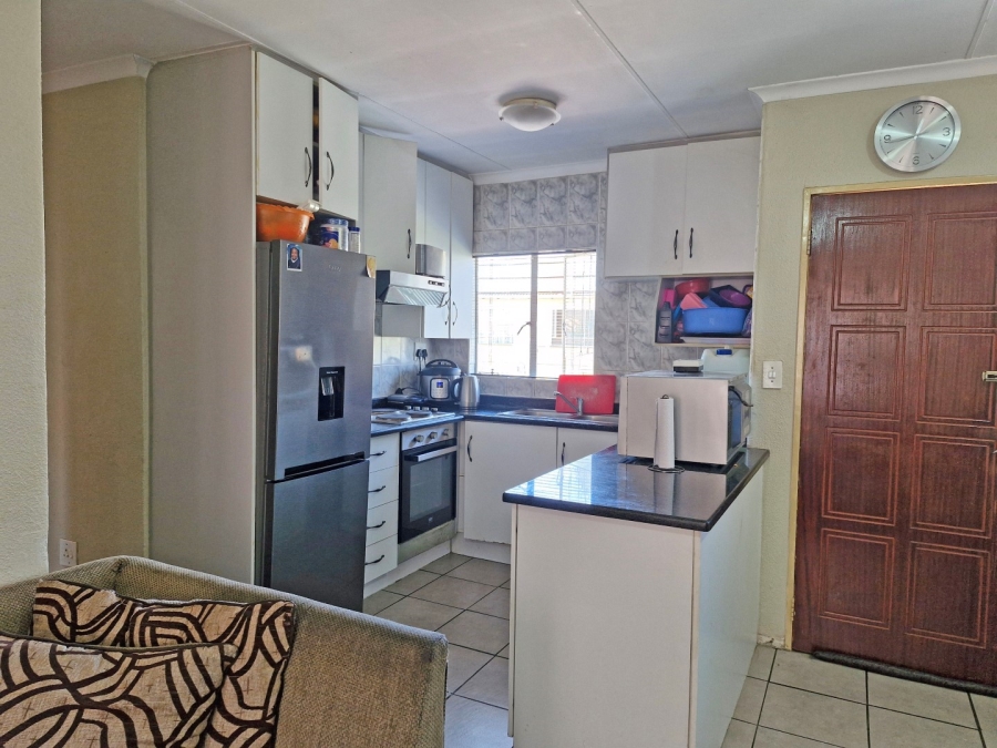3 Bedroom Property for Sale in Kew Gauteng