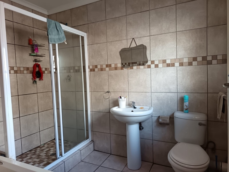 2 Bedroom Property for Sale in Three Rivers East Gauteng