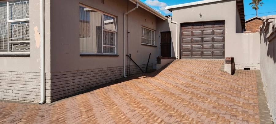 3 Bedroom Property for Sale in Shalimar Ridge Gauteng