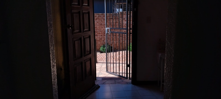 3 Bedroom Property for Sale in Shalimar Ridge Gauteng