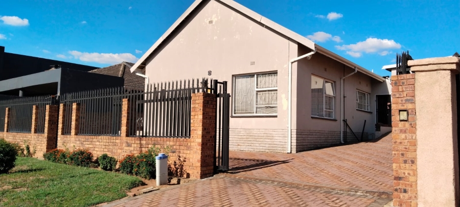 3 Bedroom Property for Sale in Shalimar Ridge Gauteng