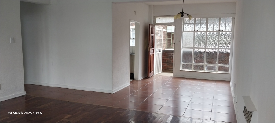 To Let 3 Bedroom Property for Rent in Florida Lake Gauteng