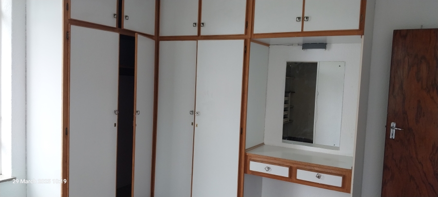 To Let 3 Bedroom Property for Rent in Florida Lake Gauteng