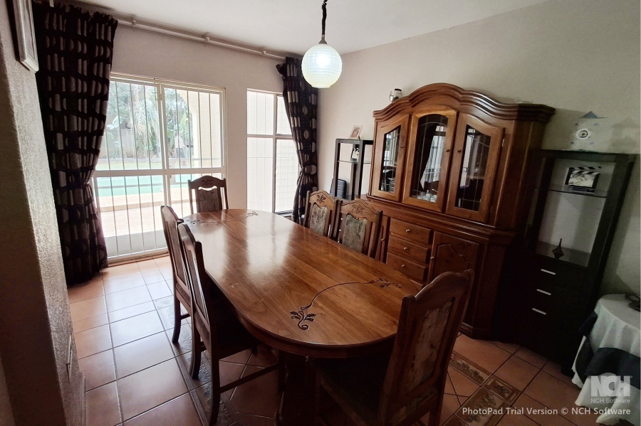 7 Bedroom Property for Sale in Eden Glen Gauteng