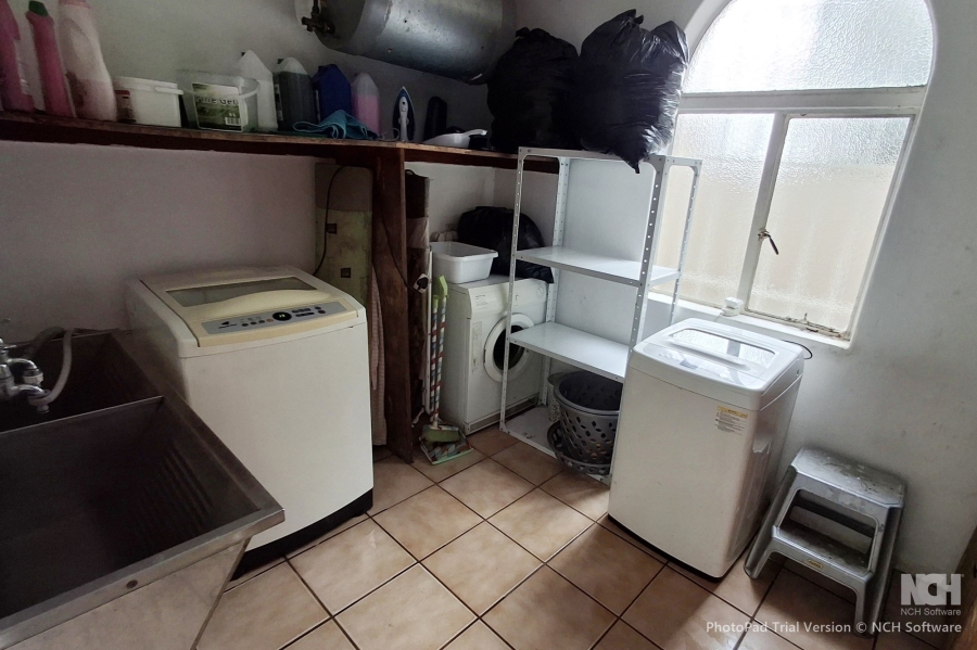 7 Bedroom Property for Sale in Eden Glen Gauteng