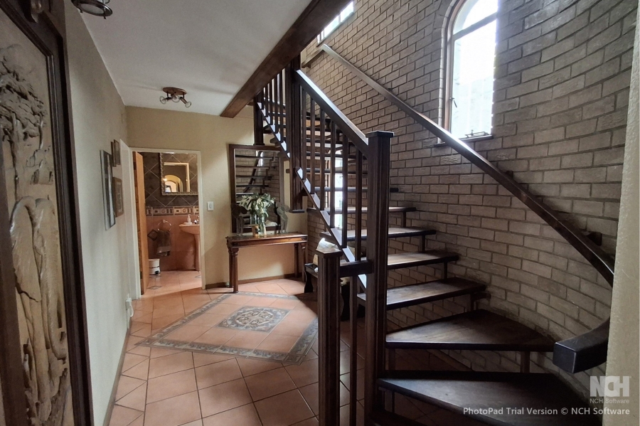 7 Bedroom Property for Sale in Eden Glen Gauteng