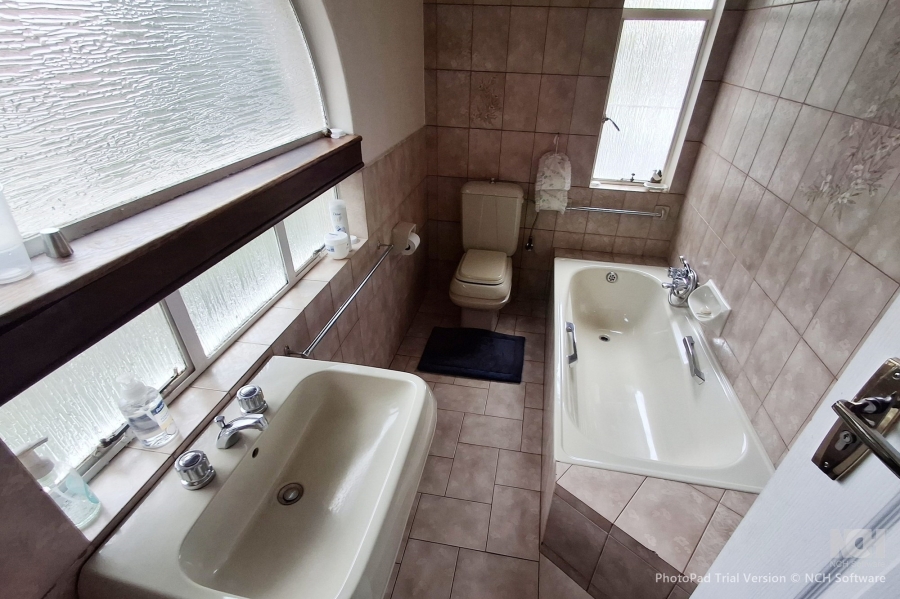 7 Bedroom Property for Sale in Eden Glen Gauteng