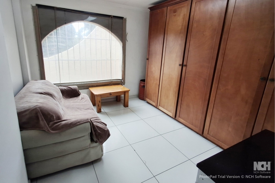 7 Bedroom Property for Sale in Eden Glen Gauteng
