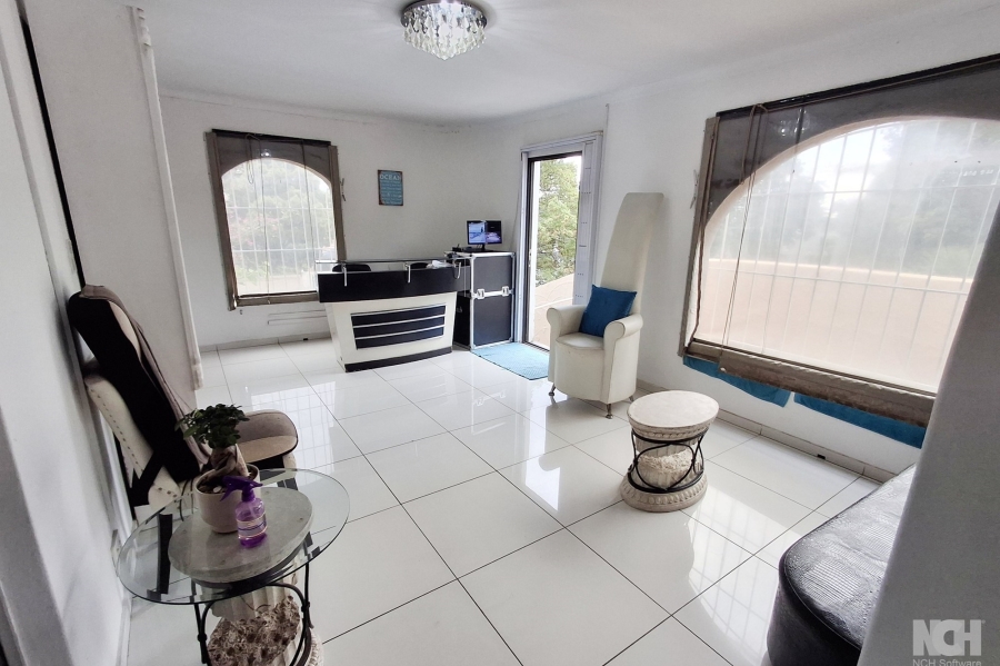 7 Bedroom Property for Sale in Eden Glen Gauteng