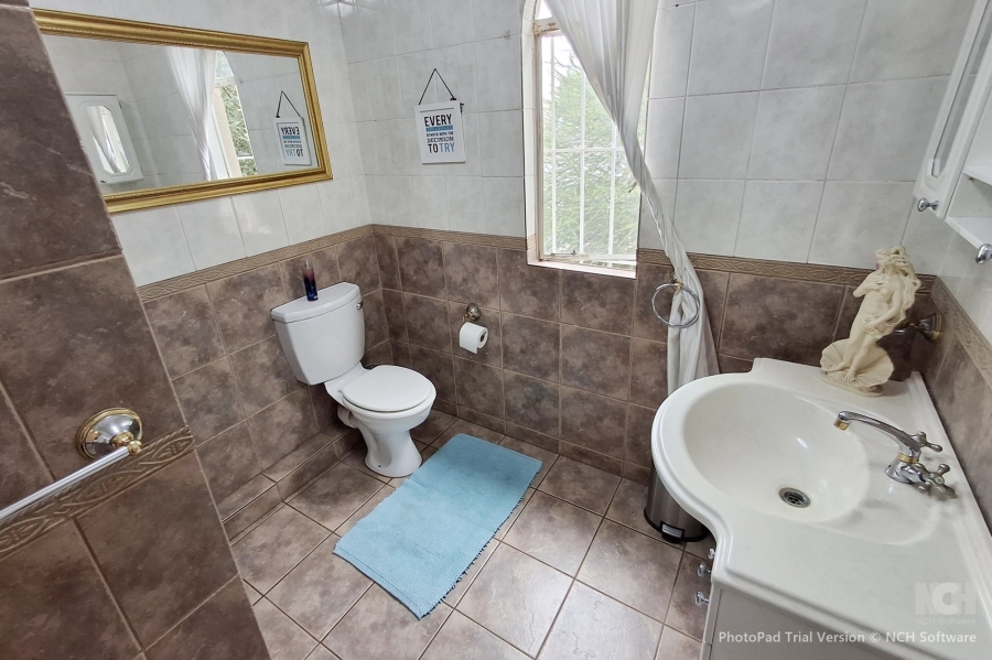 7 Bedroom Property for Sale in Eden Glen Gauteng