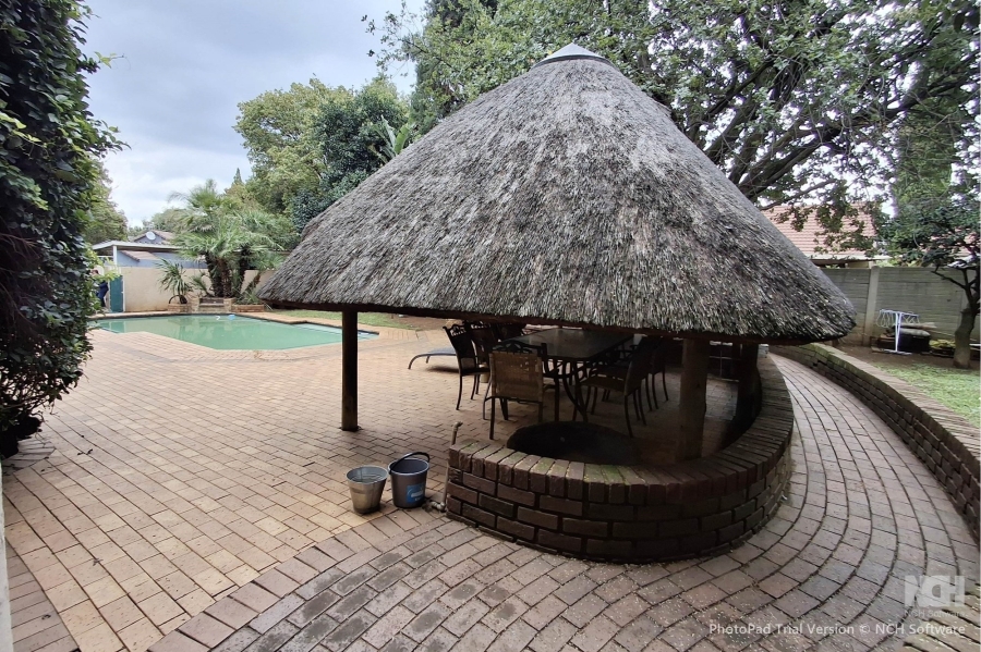 7 Bedroom Property for Sale in Eden Glen Gauteng