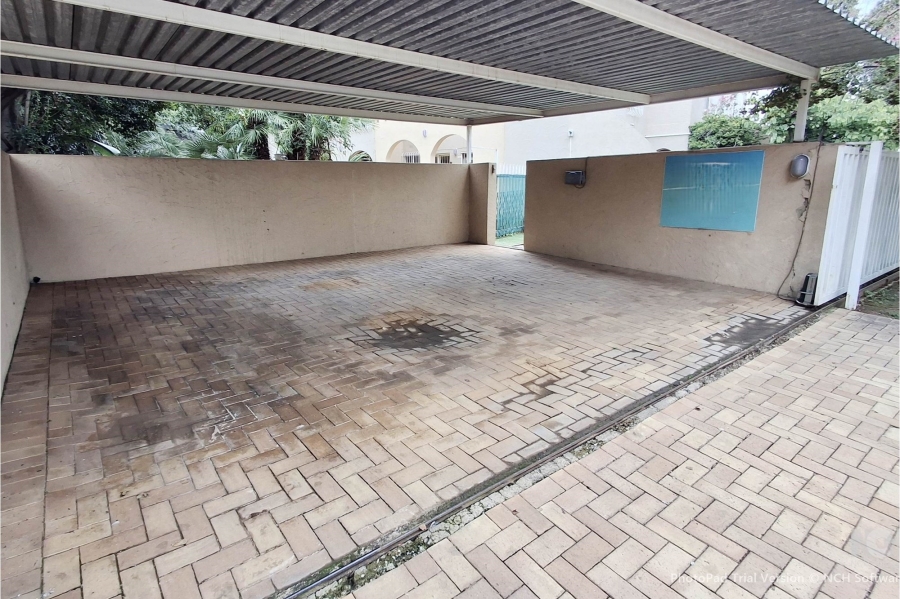 7 Bedroom Property for Sale in Eden Glen Gauteng