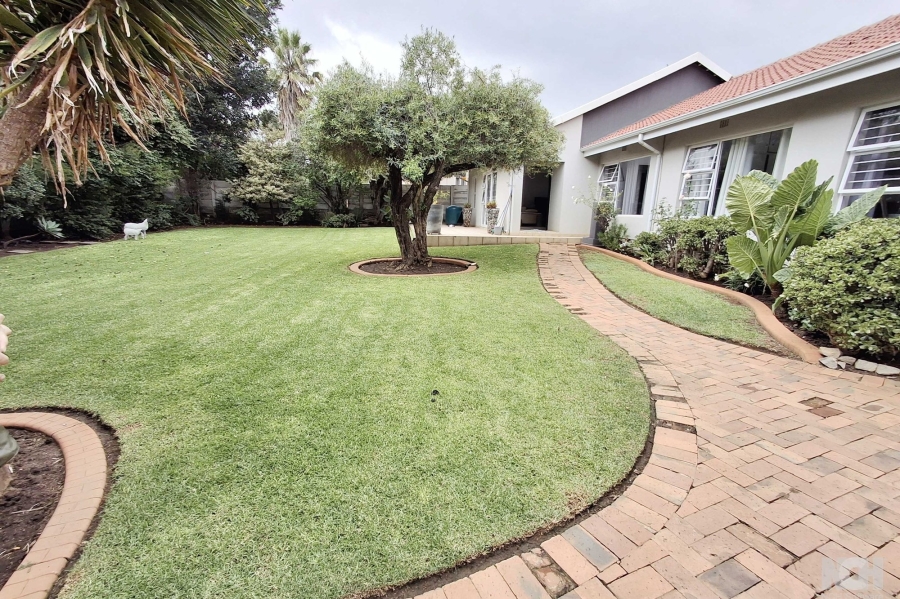 3 Bedroom Property for Sale in Eden Glen Gauteng