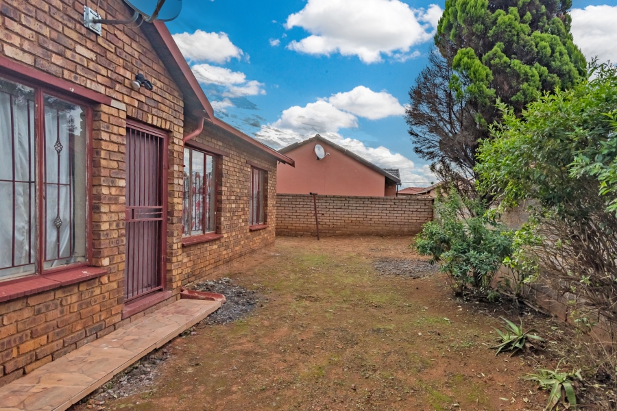 3 Bedroom Property for Sale in Protea Glen Gauteng