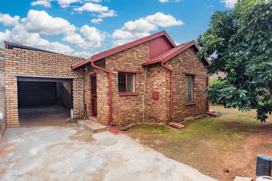 3 Bedroom Property for Sale in Protea Glen Gauteng