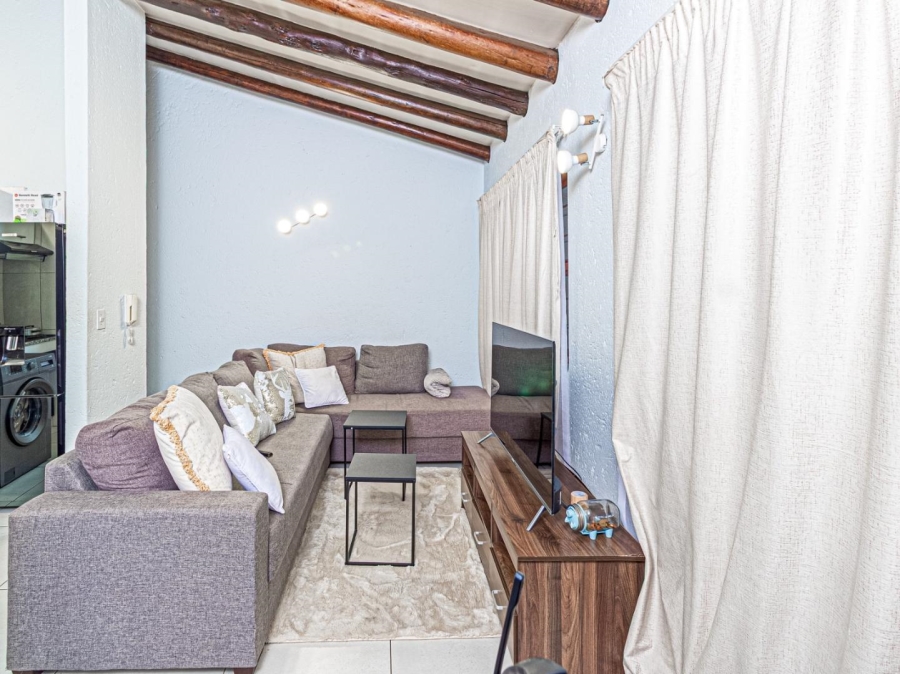 1 Bedroom Property for Sale in Paulshof Gauteng
