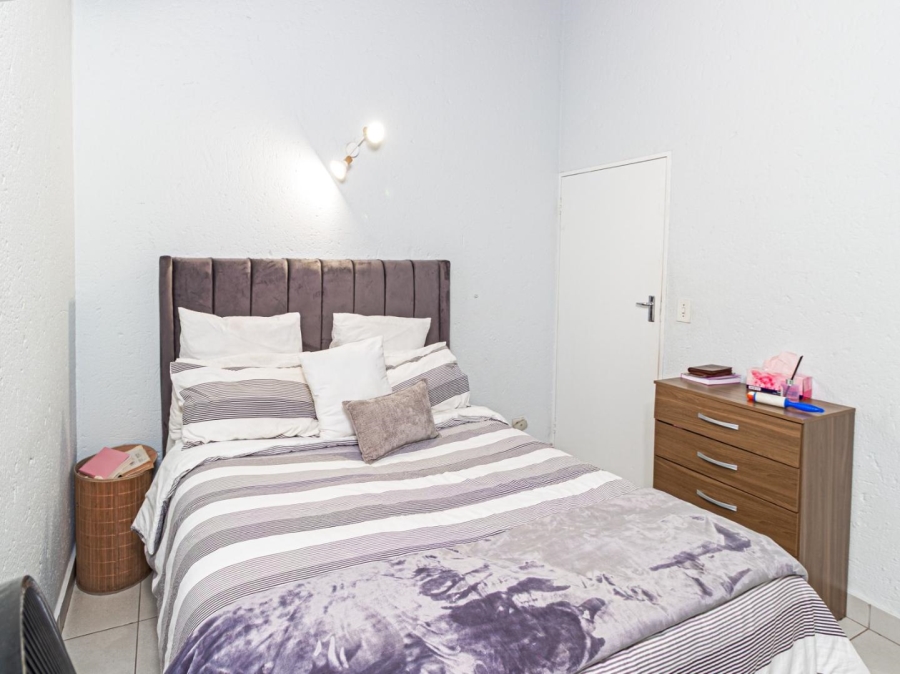 1 Bedroom Property for Sale in Paulshof Gauteng