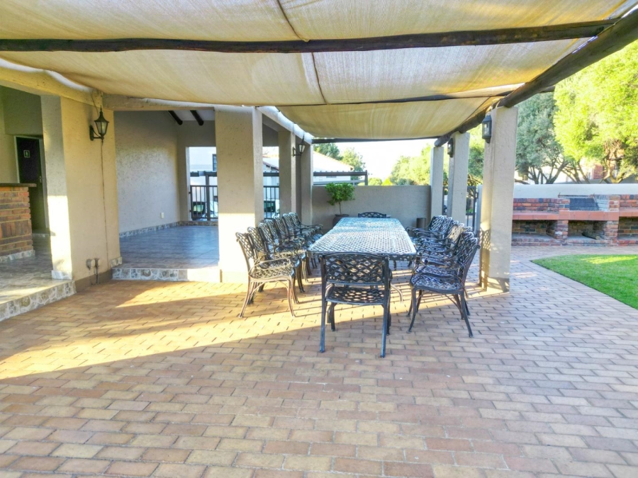 1 Bedroom Property for Sale in Paulshof Gauteng