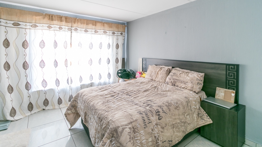 2 Bedroom Property for Sale in Buccleuch Gauteng
