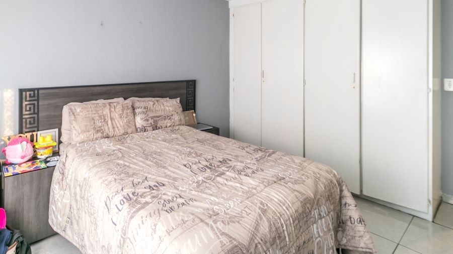 2 Bedroom Property for Sale in Buccleuch Gauteng
