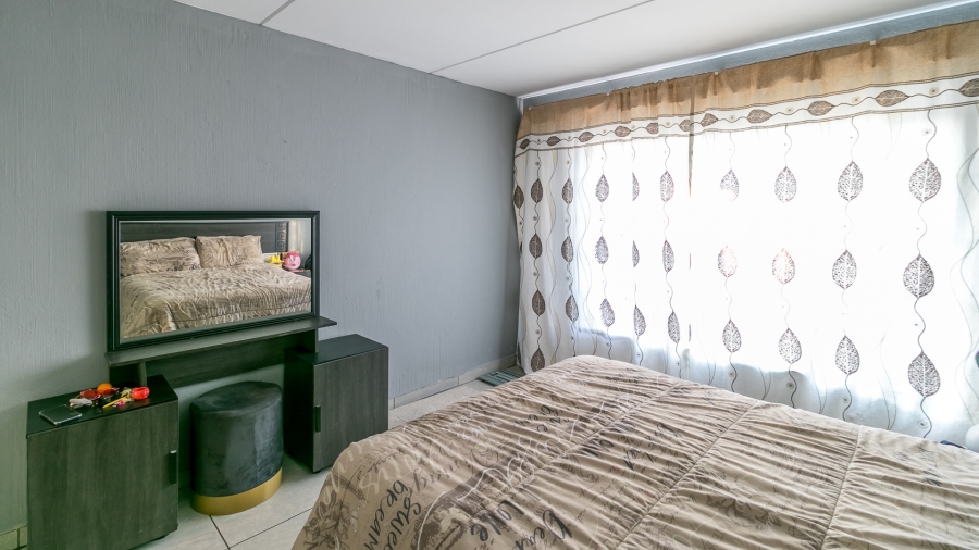 2 Bedroom Property for Sale in Buccleuch Gauteng
