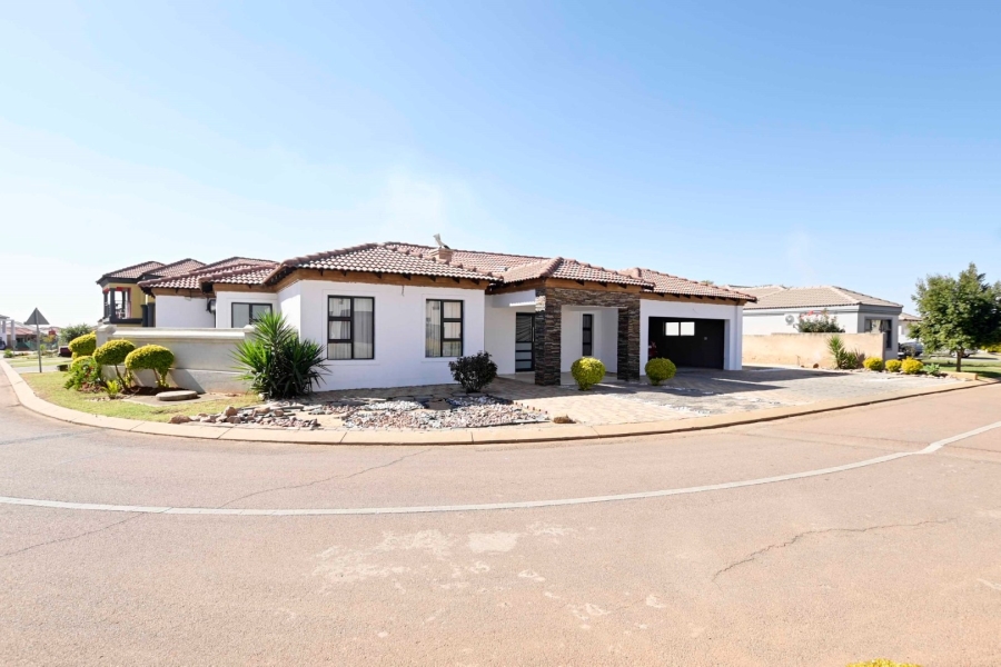3 Bedroom Property for Sale in The Orchards Gauteng
