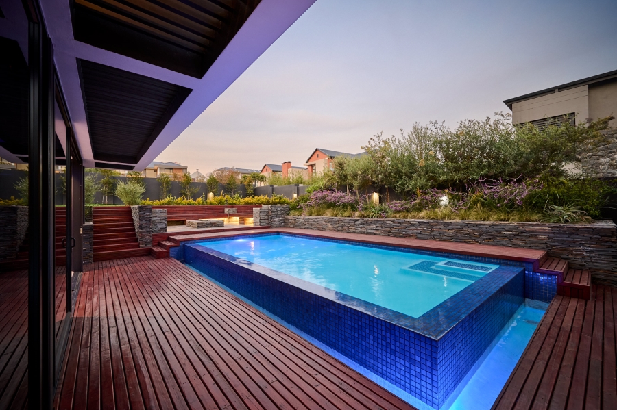 5 Bedroom Property for Sale in Waterfall Country Estate Gauteng