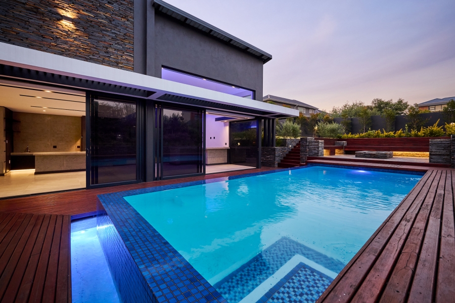 5 Bedroom Property for Sale in Waterfall Country Estate Gauteng