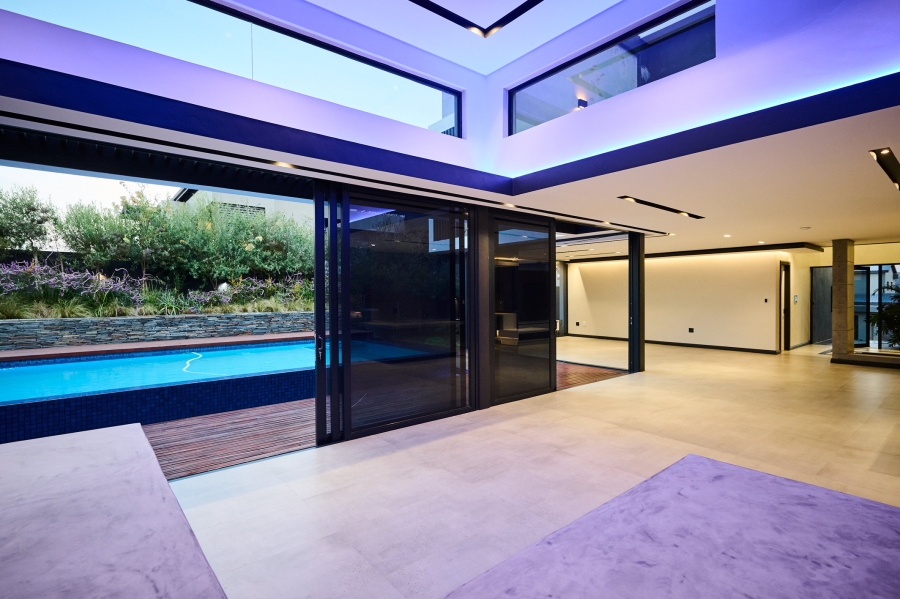5 Bedroom Property for Sale in Waterfall Country Estate Gauteng