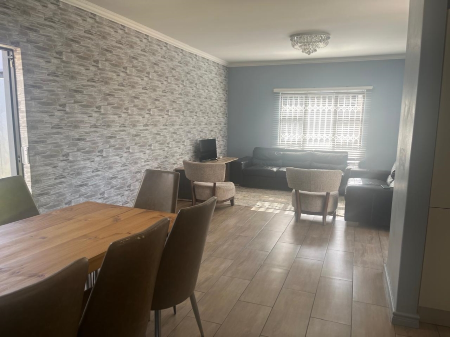 3 Bedroom Property for Sale in Blue Hills Gauteng