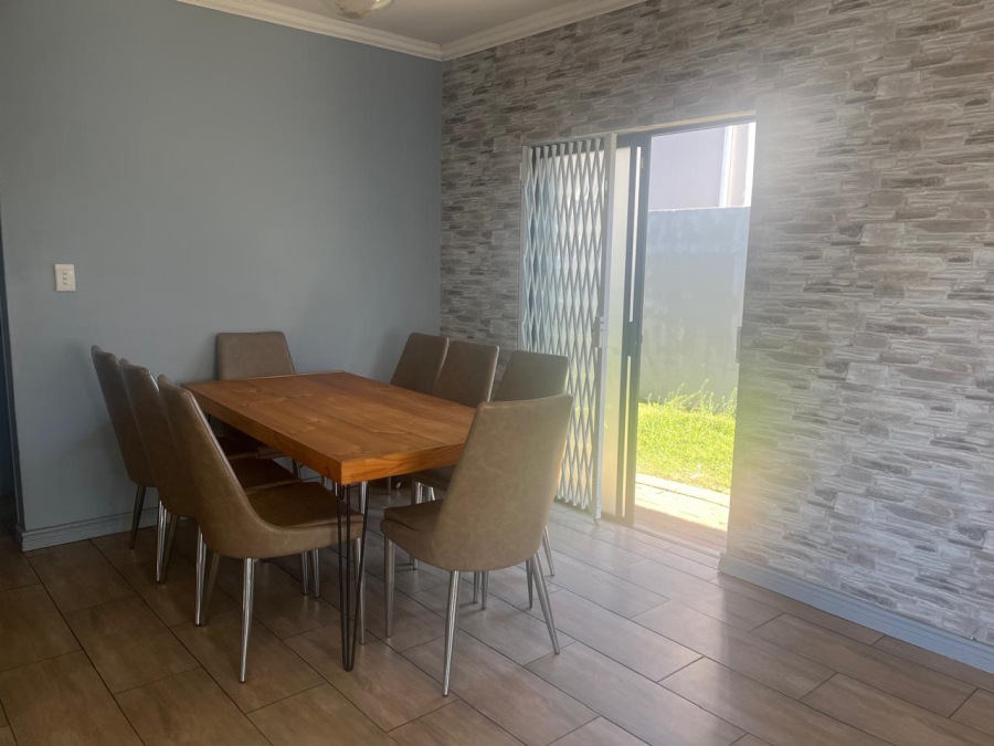 3 Bedroom Property for Sale in Blue Hills Gauteng