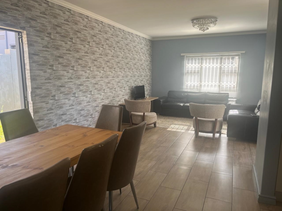 3 Bedroom Property for Sale in Blue Hills Gauteng