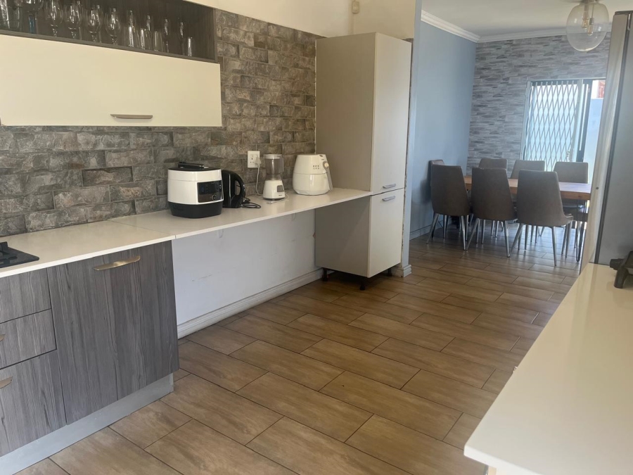 3 Bedroom Property for Sale in Blue Hills Gauteng