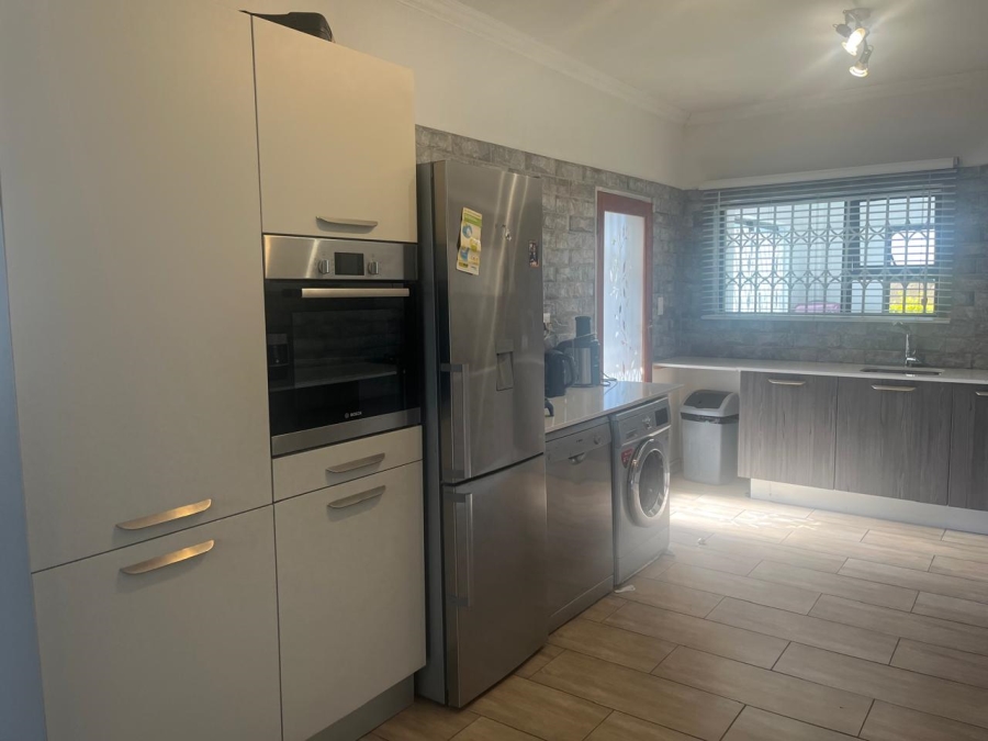 3 Bedroom Property for Sale in Blue Hills Gauteng