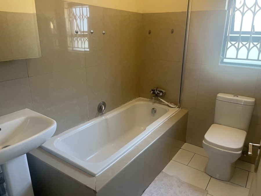 3 Bedroom Property for Sale in Blue Hills Gauteng