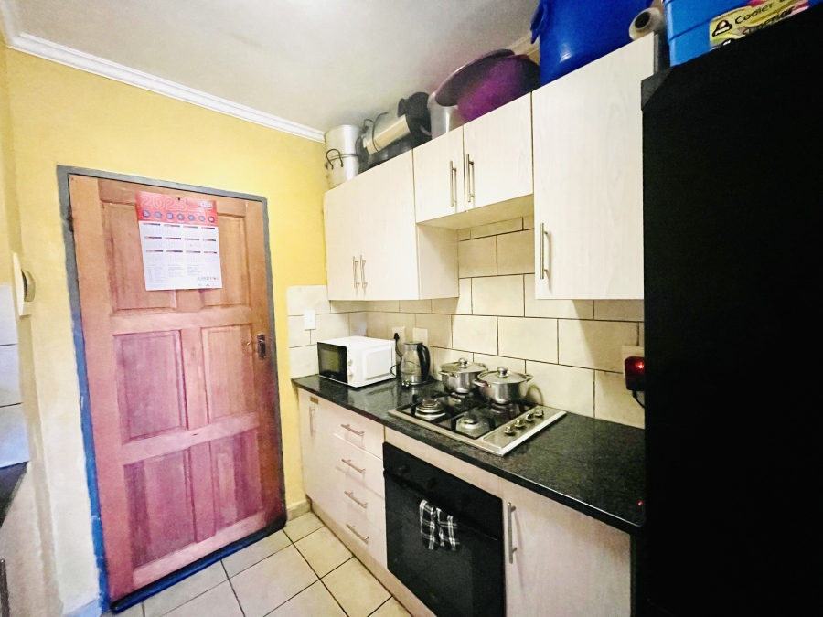 2 Bedroom Property for Sale in Noordwyk Gauteng